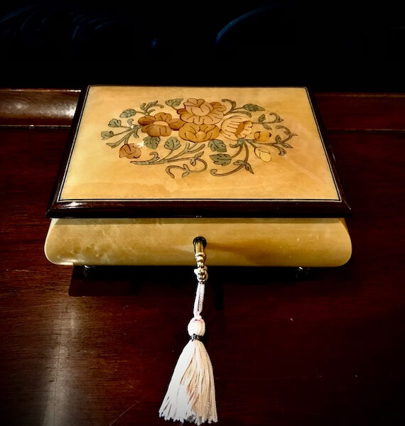 Swiss Reuge Musical Jewelry Box with Floral Marquetry